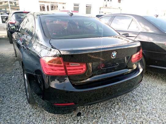Black BMW 320i image 2