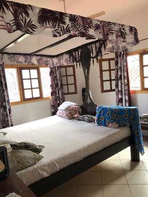 5 Bed Villa with En Suite in Malindi image 26