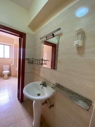 4 Bed Apartment with En Suite in Kilimani image 6