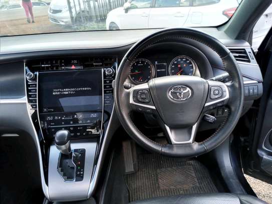 Toyota harrier 2017 image 1