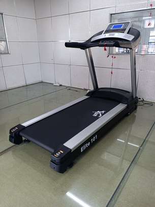 Athlete Commercial Treadmill image 2