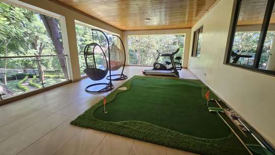 5 Bed House with En Suite in Runda image 4