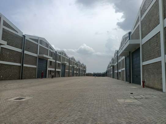 8,500 ft² Warehouse with Parking in Ruaraka image 1