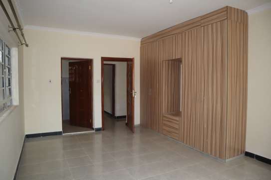 4 Bed House with En Suite in Thika image 12