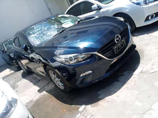 Mazda axela newshape image 5