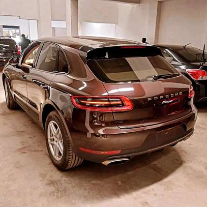 Porsche Macan Brown 2017 4MOTION image 2