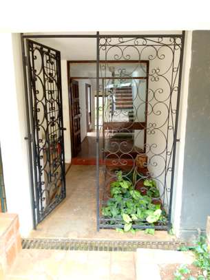 4 Bed Townhouse with En Suite at Kileleshwa image 3