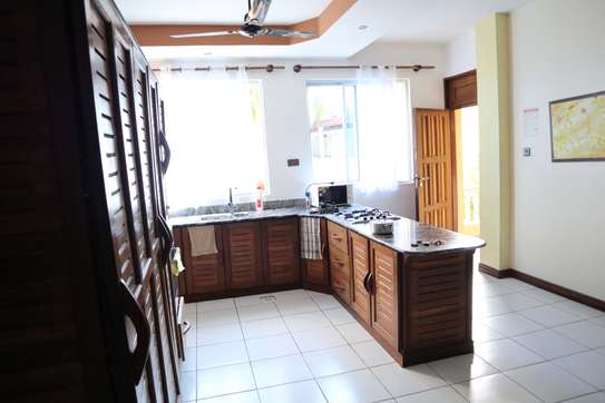 Serviced 2 Bed Apartment with Aircon at New Malindi Road image 14