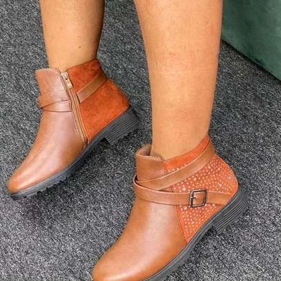 Ladies Ankle boots image 3