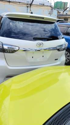Toyota wish 2017 Sport 2wd image 7