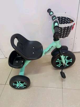 Tricycle image 1