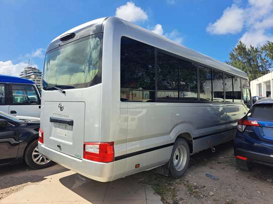 Toyota coaster newshape image 2