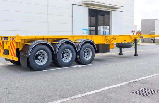 Skeleton Trailers image 2