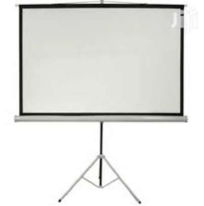 TRIPOD PROJECTION SCREEN 70*70 image 1