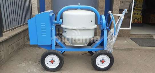 Concrete mixers 400Ltrs image 1