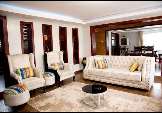 Very Spacious 6 BR House plus Sqs in Ongata Rongai image 5