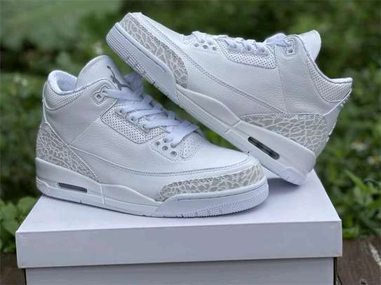 Jordan 3 sneakers image 2