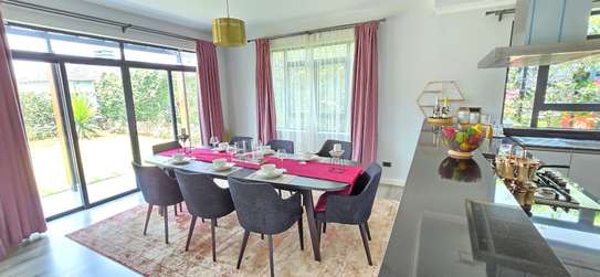 4 Bed Villa with En Suite at Five-Star Paradise image 12
