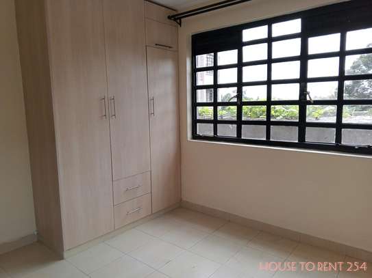 LUXURIOUS TWO BEDROOM MASTER ENSUITE TO LET image 8