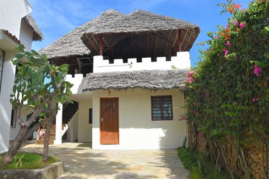 5 Bed Villa with En Suite in Watamu image 5
