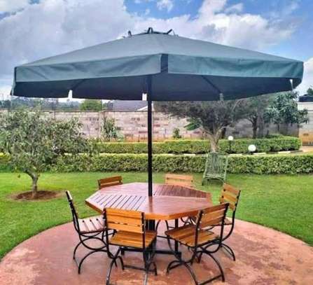 Garden bench tables/umbrella image 3