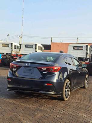 MAZDA AXELA XDL 2200CC image 2