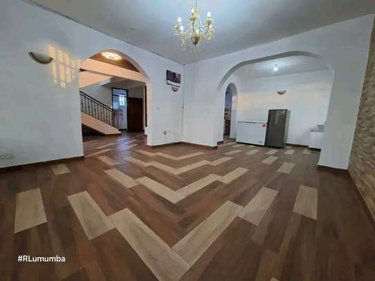 6bedroom manson for sale in Syokimau image 7