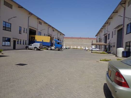 11,500 ft² Warehouse with Aircon in Mombasa Road image 7
