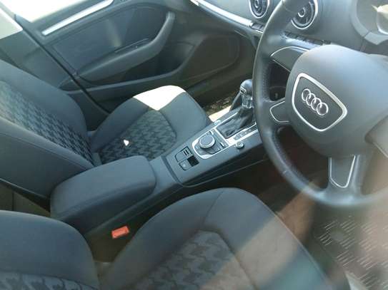 Silver Audi Q3 image 2