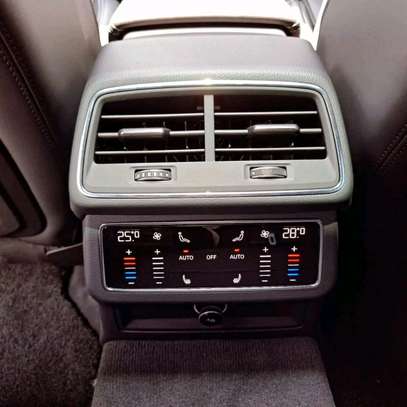 AUDI A7 Quattro Sport Sunroof S-Line 2019 image 10