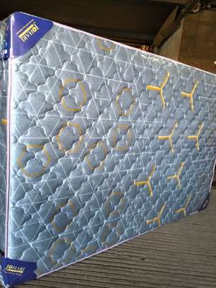 Seamless! 8inch 4 x 6 Quilted HD Mattresses. Free Delivery image 2