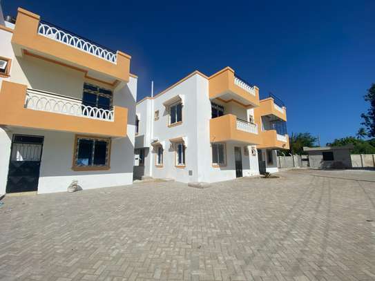 3 Bed Townhouse with En Suite at Mtwapa image 25