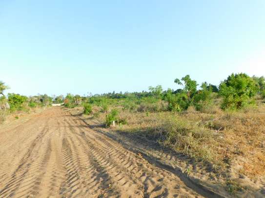 10,000 ft² Land in Vipingo image 3