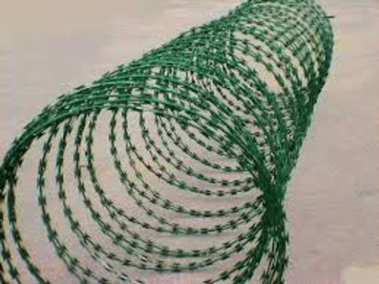 concertina green razor barbed wire image 1