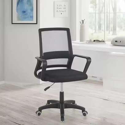 Captain Mesh Office Chair image 3