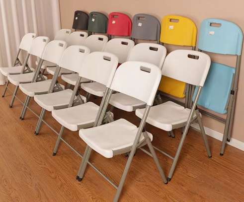 Office Chair:  Folding White Dinner Chair image 4