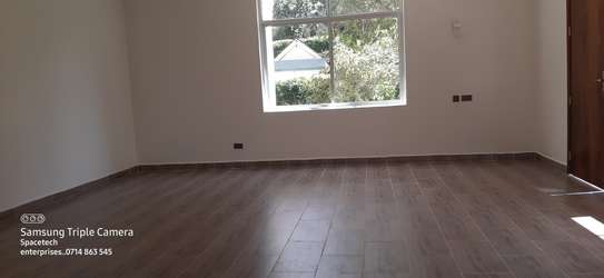 3 Bed Apartment with En Suite in Spring Valley image 25
