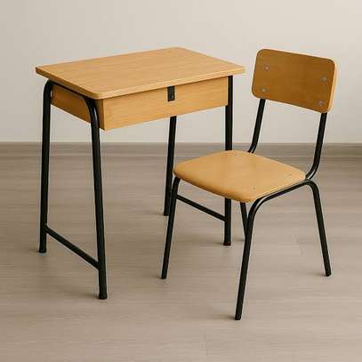 Durable School lockers+chair image 8