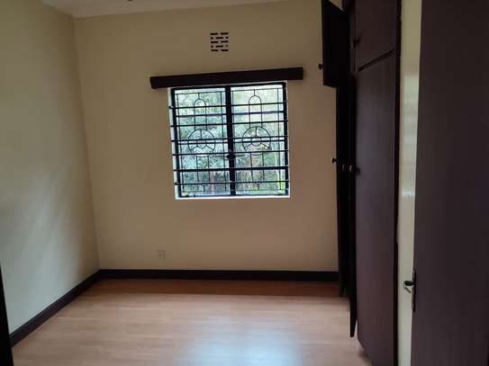 4 Bed House with En Suite at Kerarapon Road image 12