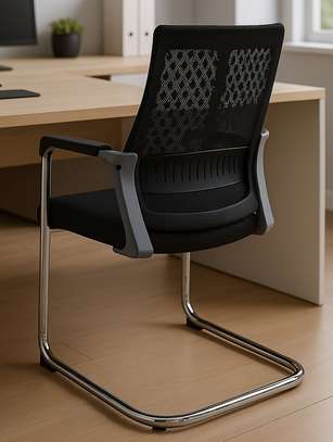 Office Chair: Modern Mesh Visitor Chair image 5