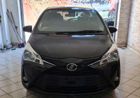 Toyota Vitz Black 2018 1300cc 2WD image 1
