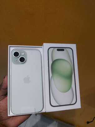iPhone 15 128gb Green image 3