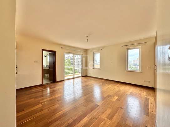 3 Bed Apartment with En Suite in Lavington image 15