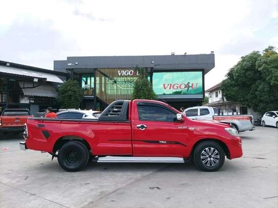 TOYOTA HILUX (MKOPO ACCEPTED ) image 9