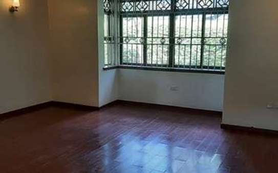5 Bed Townhouse with En Suite in Lower Kabete image 17