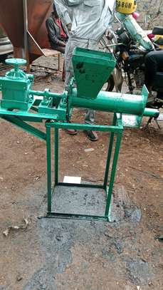 charcoal Briquette machine image 2
