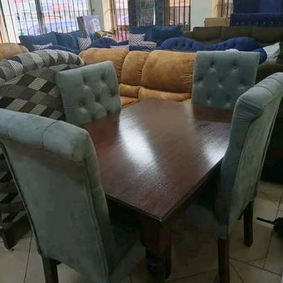 Tufted 4 seater dining set image 1