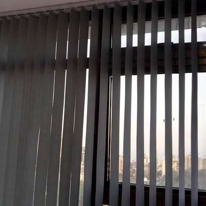 MODERN WINDOW OFFICE BLINDS image 1