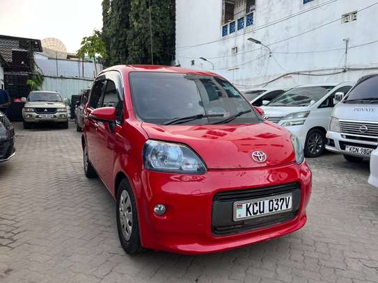 TOYOTA PORTE RED KCU image 1