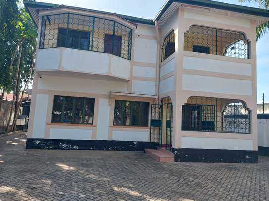 5 Bed House with En Suite at Nyali image 30